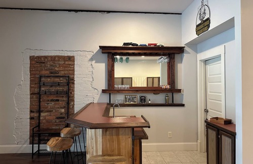 East Spencer Condominio | Guest Favorite! Spacious Loft Overlooking NC Transportation Museum
