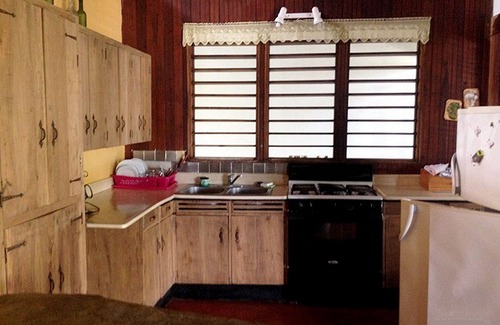 Los Charamicos Apartamento | Guest-friendly 3BD condo, steps from Sosua beach