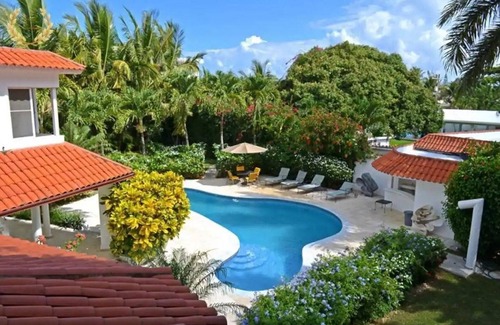 Villas Ana Maria Villa | Villa para huéspedes con piscina privada en el corazón de Sosua, ideal para fiestas