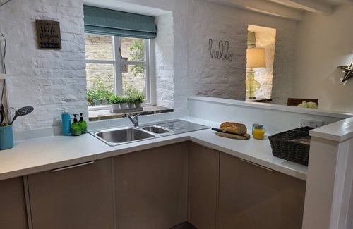 Bretforton Cabaña | Guest Homes | Clara Cottage