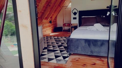Shale Casa | Guest House Astrit Villi
