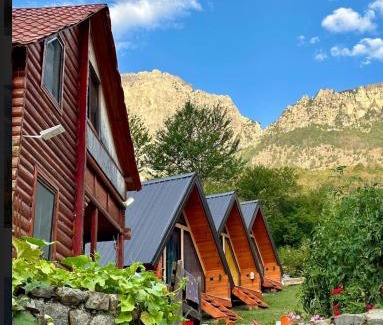 Shale Casa | Guest House Astrit Villi