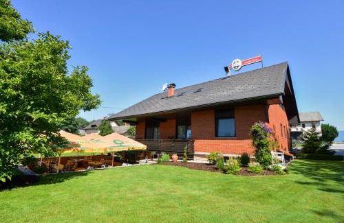 Zerjavka Casa | Guest House Bakhus