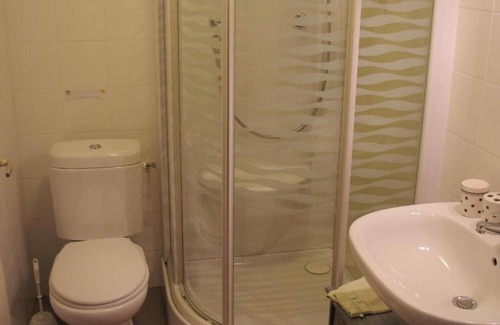 Angoume Casa | Guest House 'Chambre D'hôtes Edelweiss' with Mountain View, Wi-Fi and Air Conditioning