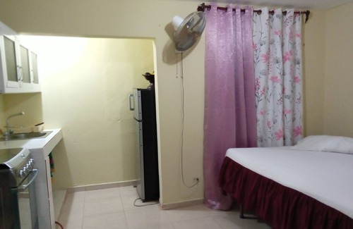 Santo Domingo Casa | Casa de huéspedes, anexo a la vivienda principal, parte atrás en terraza o patio