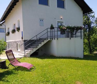 Irinovac Casa | Guest House First Stop