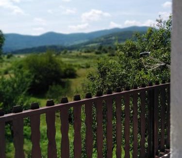 Irinovac Casa | Guest House First Stop