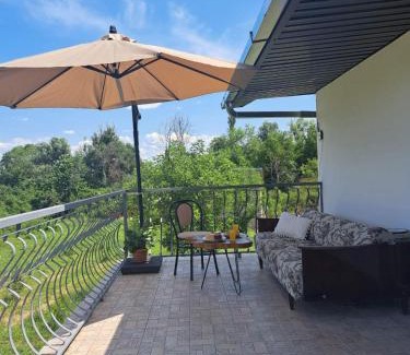 Ljubuski Apartamento | Guest house Green River