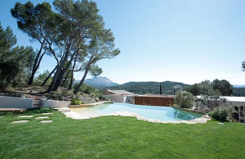 Le Tholonet Villa | CASA DE INVITADOS EN PINETA