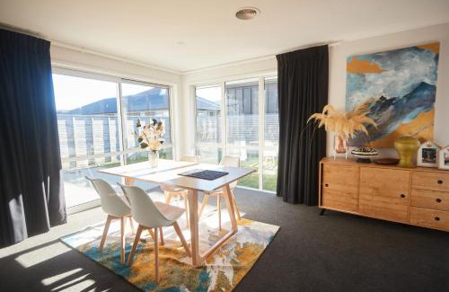 Lower Shotover Casa | Guest House in Queenstown, New Zealand