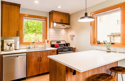 Alphabet Historic District Casa | Guest House in the Heart of the Alphabet District- Monthly rental only