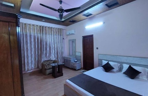 PECHS Casa | Guest House Inn karachi
