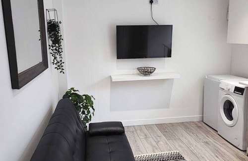 Andover Apartamento | Guest House is Located in Andover. Suitable for Singles / Couples