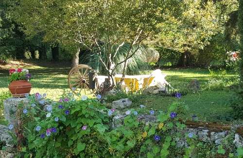 Florimont-Gaumier Casa | Guest house La Rivière Assoiffée