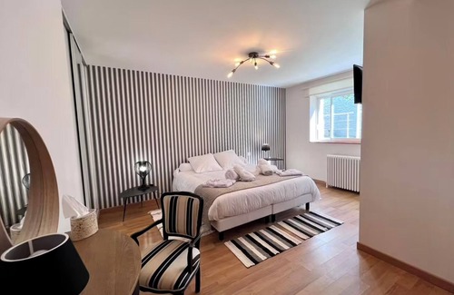Eymet Casa | Casa de huéspedes 'La Chambre Rayures' con terraza compartida, jardín compartido y Wi-Fi