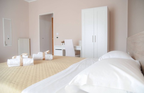 Sant'Eufemia Lamezia Cama Y Desayuno | Guest House Lamezia Airport