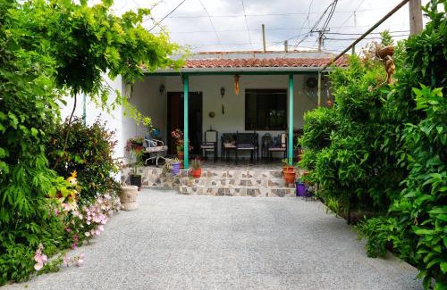 Gjirokaster Casa | Guest House Luna