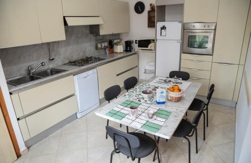 Reggio nell'Emilia Casa | Guest House Manara
