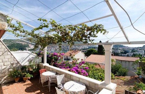 Babin Kuk Apartamento | Guest House Misita - One Bedroom Apartment with Balcony and Sea View