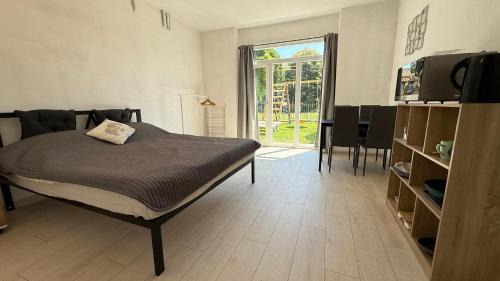 Sesto Calende Apartamento | Guest House - MXP, Lakes, Leonardo, 2 bedrooms