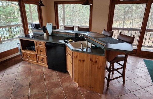Amherst Cabaña | Guest house on secluded 120 acre property minutes from Chain 0' Lakes