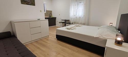 Govedari Casa | Guest House Pikala