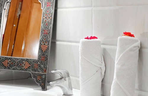 Sidi Abdallah Ghiat Casa | Guest House Qodwa