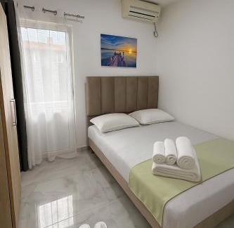 Rana Casa | Guest house, Small beach