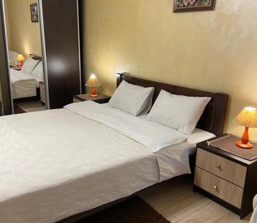 Kamenets-Podol'skiy Casa | Guest House SunRise