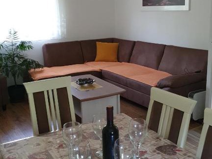 Lapcici Casa | Guest House Vasilije