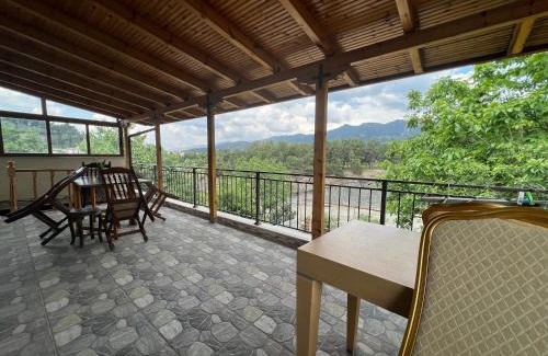 Permet Casa | Guest House Vjosa