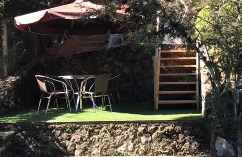 Monte Verde Cabaña | Guest house with 2 bedrooms, living room and open kitchen, with swimming pool and beautiful garden