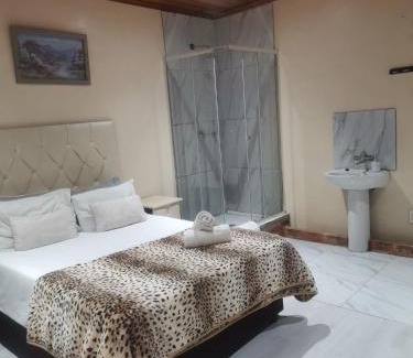 Storms River Casa | Guest Lodge on the Edge