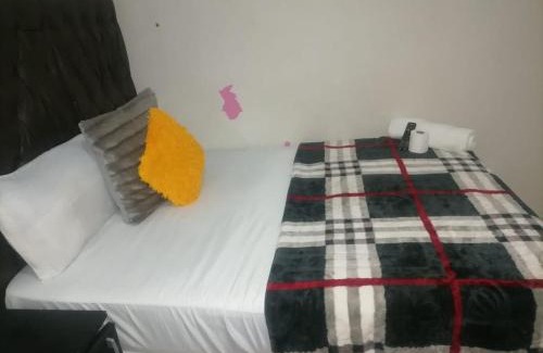 Greater Johannesburg Metropolitan Area Casa | Guest room florida