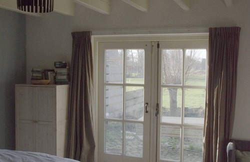Beets Otro | Guest room on farm in rural setting
