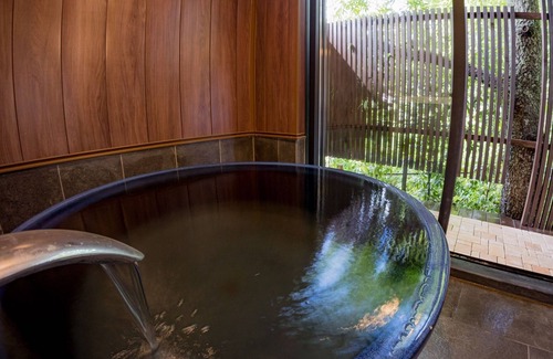 Yufuin Onsen Cabina | Guest room with hot spring dome tent 1 night / Yufu Ōita