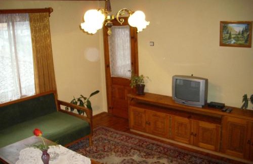 Koprivshtitsa Casa | Guest Rooms Dona