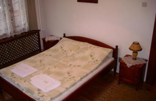 Koprivshtitsa Casa | Guest Rooms Dona