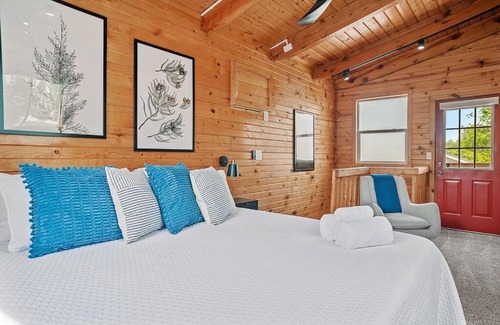 Rapid City Casa | Guest Suite-Hot Tub-Close to Town