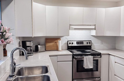 North Vancouver Condominio | Guest Suite in North Vancouver - Pet Friendly