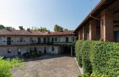 Cascina dei Pomi Apartamento | GuestHost - Cassina De' Pomm - Lovely Apartment