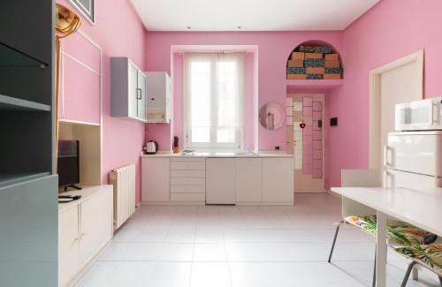 Isola Apartamento | GuestHost - Isola Cosy Pink Studio Apt