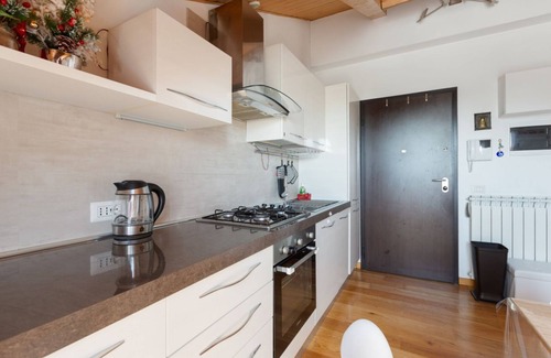 Lambrate Apartamento | GuestHost- Milano Lambrate Cosy Balcony Apartment