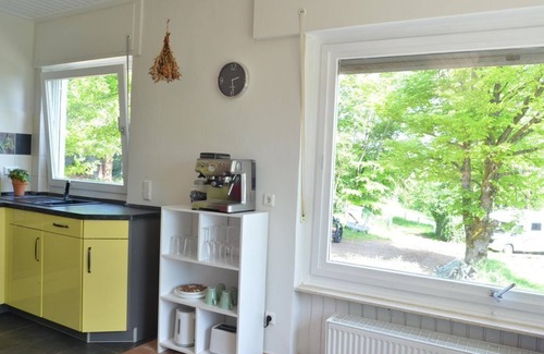 Losheim am See Casa | Guesthouse Anita