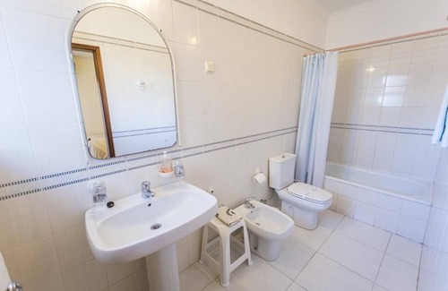 Igreja Nova Casa | Guesthouse A Lareira
