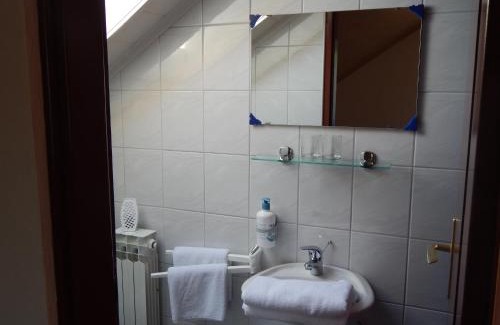 Catrnja Casa | Guesthouse Abrlic