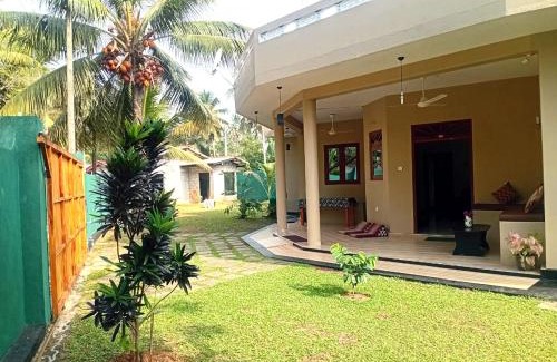 Hettimulla Casa | Guesthouse Dilush