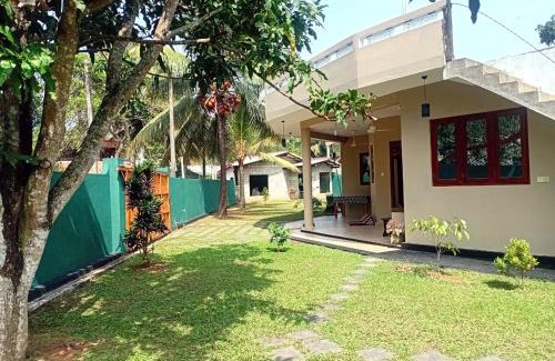 Hettimulla Casa | Guesthouse Dilush