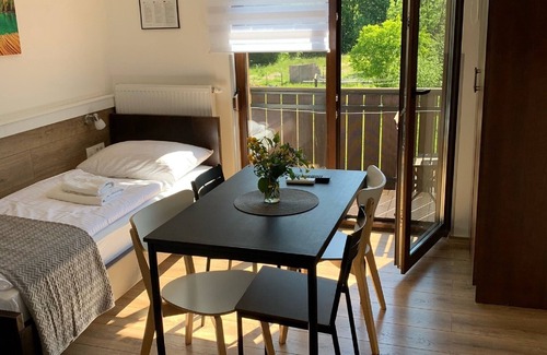 Jezerce Casa | Guesthouse Family Bosnic - Suite Room with Balcony and kitchenette