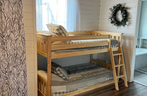 Three Forks Otro | Guesthouse Farm Stay Near the Madison River!